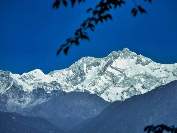 The Complete Pelling Experience: Nature, Culture & Adventure